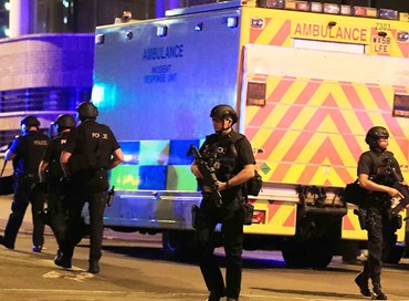 Kamikaze a Manchester: almeno 22 morti e 59 feriti