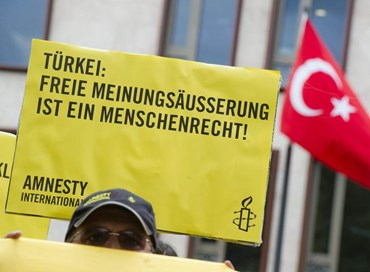 Turchia: arrestato il presidente di Amnesty