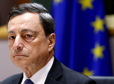 Draghi esclude nuovi tagli tassi, ma sul Qe prende tempo