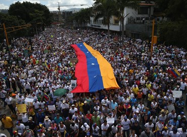 Vescovi: in Venezuela urgente il dialogo