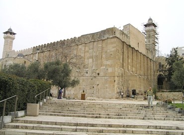 Unesco, Tomba dei Patriarchi è palestinese: ira Israele