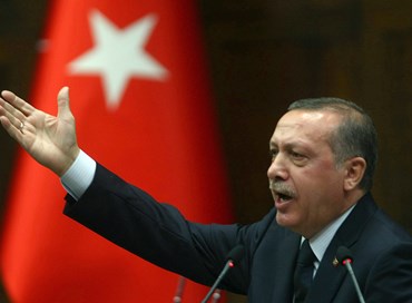 Erdogan promuove i registi delle purghe