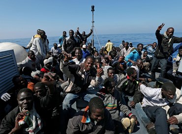 Migranti, interessi libici e pazienza italiana