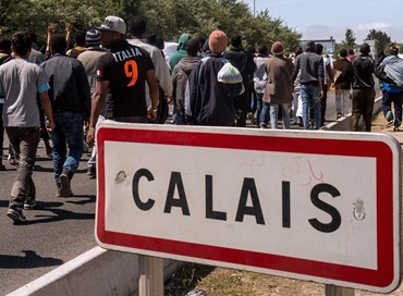 Francia: governo costretto a marcia indietro su Calais