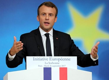 Francia, Macron accelera sugli Stati Uniti d’Europa