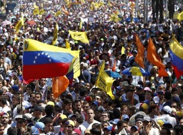 Elezioni in Venezuela: l’opposizione denuncia la “megatruffa”