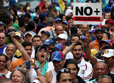 Venezuela, l’opposizione: “Elezioni fraudolente”