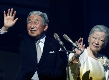 Giappone: record di folla per auguri dell’imperatore Akihito