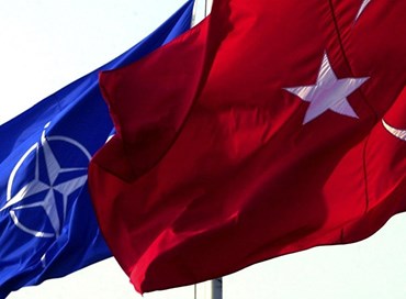 Clima freddo nei rapporti Turchia-Nato