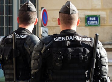 Francia: fallito attentato contro gendarmi