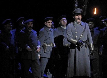 Al Petruzzelli va in scena “Il trovatore” di Verdi