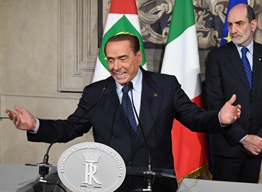 Il dito di Berlusconi nella piaga