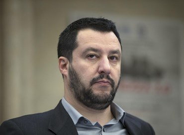 Salvini: “Sbarchi solo da navi italiane”