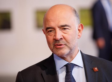Moscovici: “La Francia può sforare il 3 per cento”