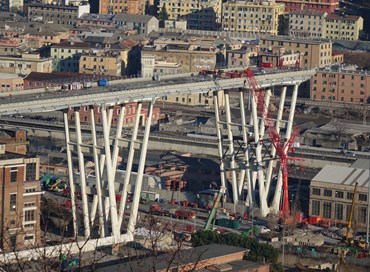 Ponte Morandi, al via la demolizione