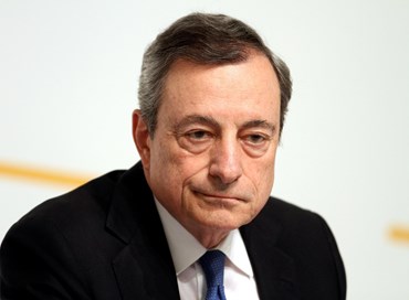 Draghi: “Rischi rimangono, Eurozona rimane debole”