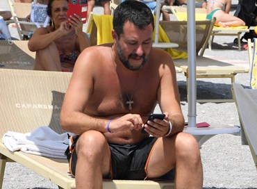 Le vacanze intelligenti di Salvini