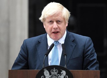 Brexit, Johnson sfida il Parlamento senza maggioranza