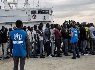 Migranti, Unhcr evacua 98 rifugiati da Libia in Italia