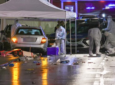Germania, auto contro il corteo di Carnevale: 52 feriti