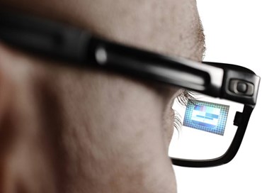 Smart glasses, partnership Facebook-EssilorLuxottica