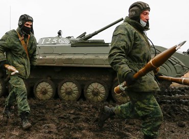 “Donbass, la guerra fantasma”: il libro di Sara Reginella 