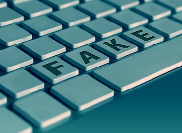 Non è la verità di Stato l’antidoto alle fake news