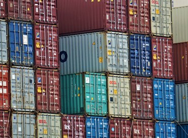 Commercio, Istat: ad agosto scende export extra Ue