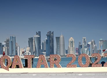 I Mondiali di calcio in Qatar e le immense problematiche ambientali