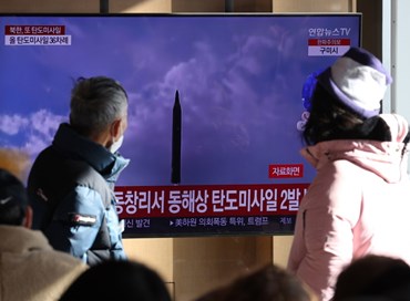 Seul: Corea del Nord lancia missile balistico contro il Mar del Giappone
