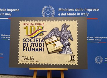 Cento anni della Società di Studi fiumani: il francobollo commemorativo