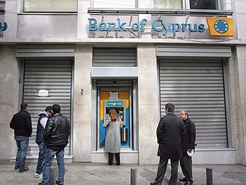 Cipro ormai sull'orlo della bancarotta 