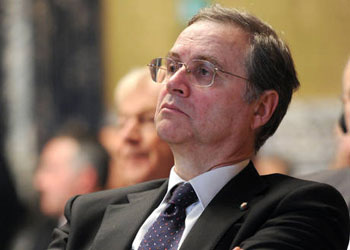 Visco bacchetta Monti: «Troppe tasse»