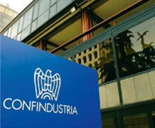 Mister Mapei è il primo all'arrivo di Confindustria