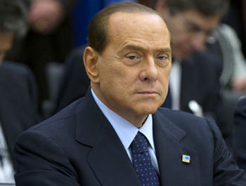 Cavaliere scalpita e Bersani fa il premier