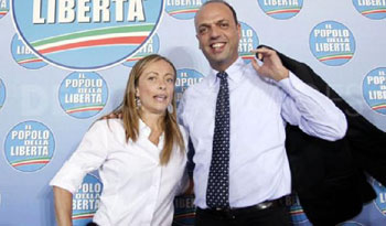 Queste strane primarie al posto dei congressi