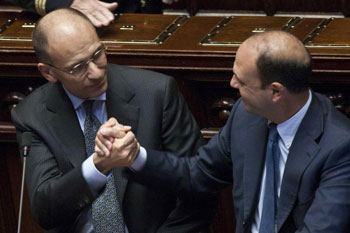 Il “contratto sociale” ucciso da Letta-Alfano