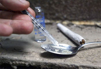 Droga e consumatori, stupefacenti bugie