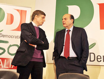 Renzi e Cuperlo: caccia alla sinistra Pd