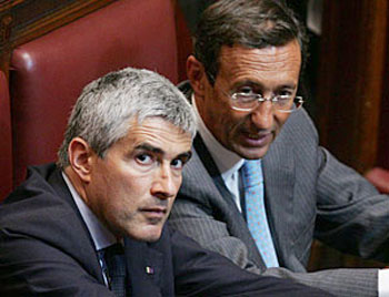 Le storie parallele di Fini e Casini