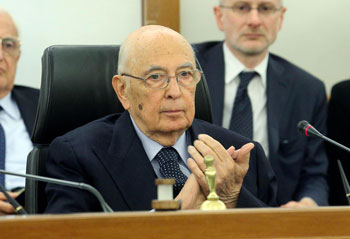 Il golpe di Napolitano per governare male