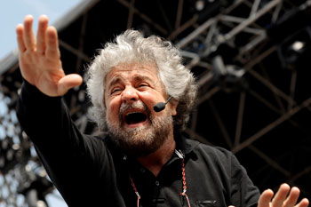 Dietro Grillo s’allunga l’ombra di Hitler