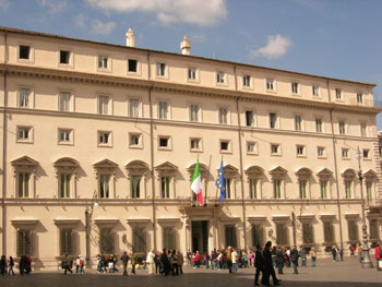 Un altro Esecutivo di annunci e promesse