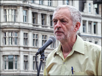 Ci mancava Corbyn