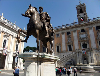 Comunali: lo strabismo degli elettori romani