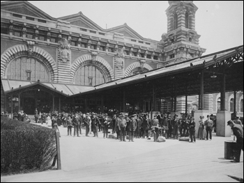 Altro che Ellis Island 