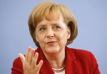 La Merkel e l'Italia che dovrà fare da sé 
