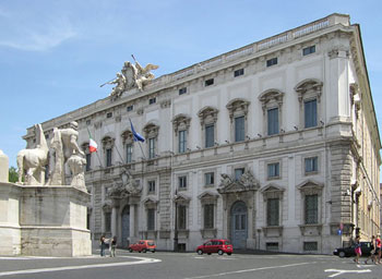 La Consulta e la questione istituzionale