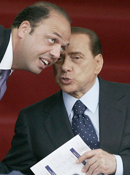 Il falso problema delle due lealtà Pdl 