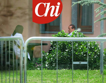 Il Cav. e la vendetta <br / > delle immagini rubate